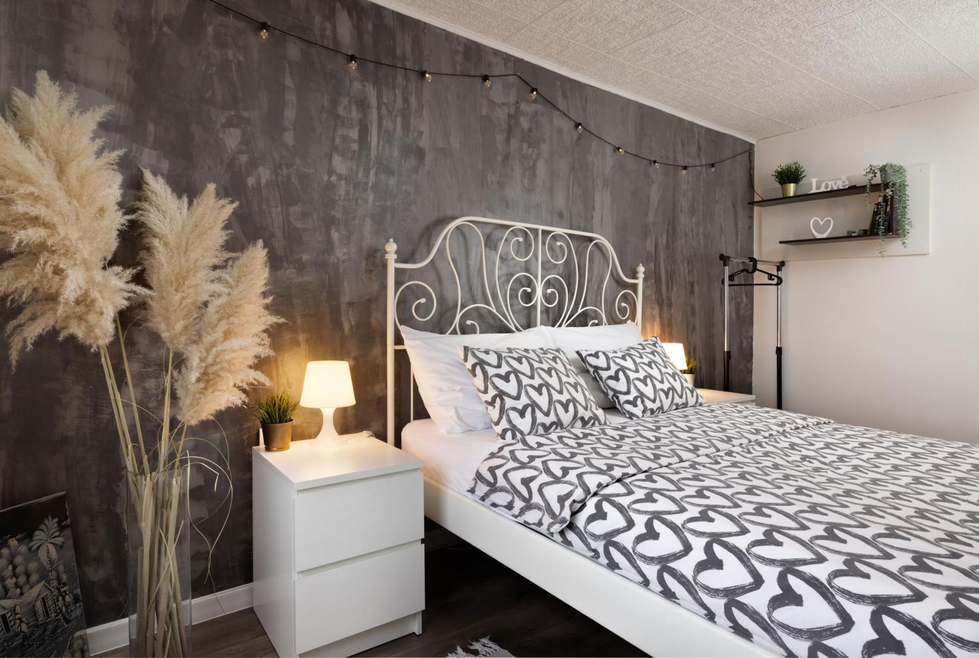 Viksa With Jacuzzi Apartment *